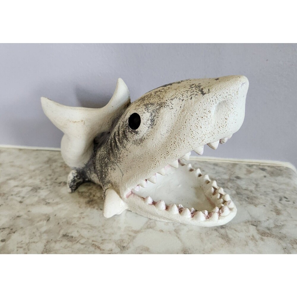 Fish Tank Aquarium Decoration Shark Jaws Mouth Open Poly Resin Decoration 7x4 in